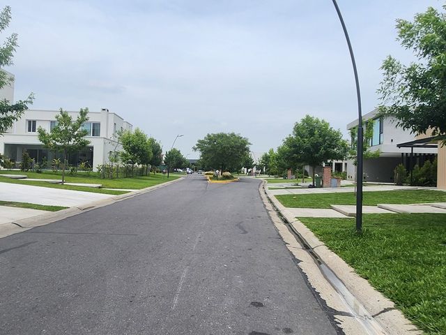 place photo 49