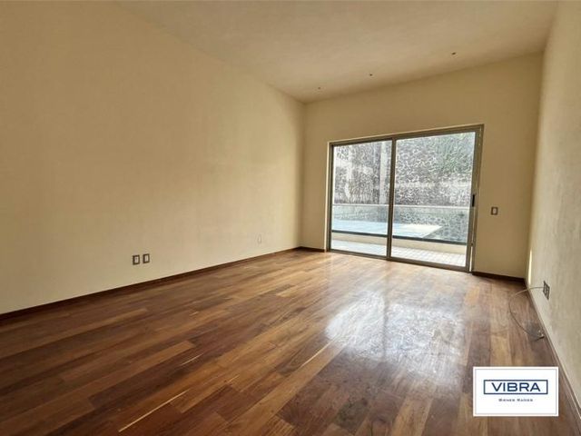 place photo 48