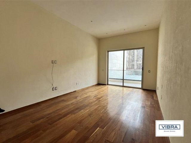 place photo 52