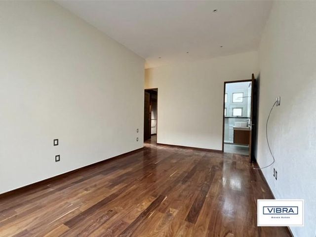 place photo 54
