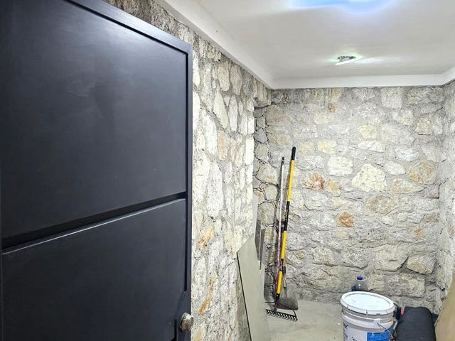 place photo 60