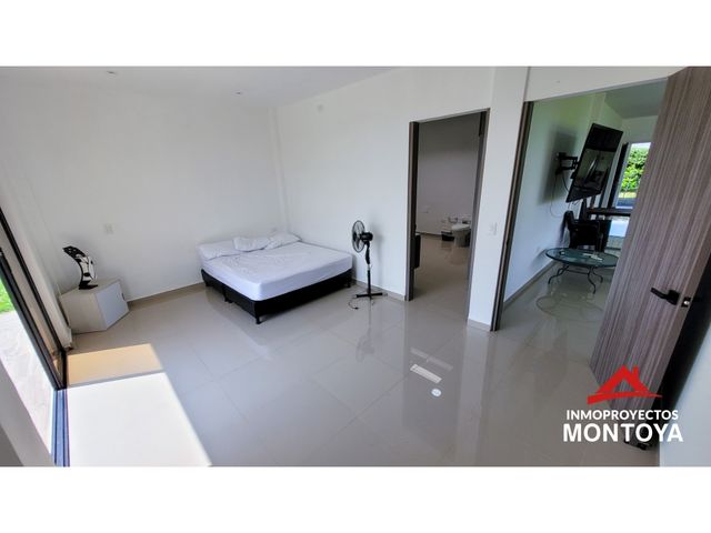 place photo 68