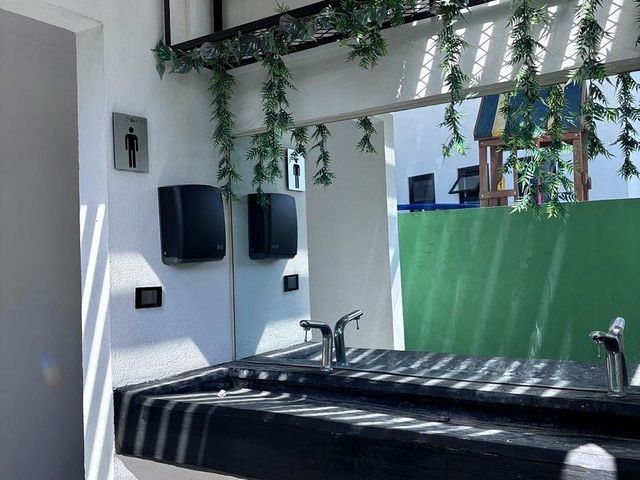place photo 29