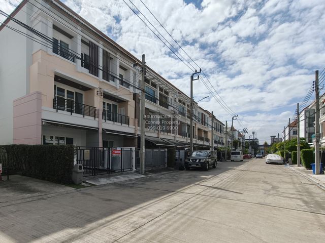 place photo 60