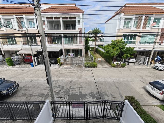 place photo 48