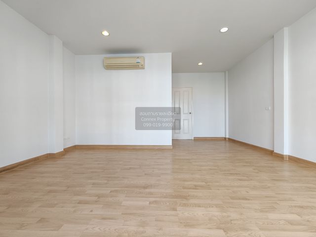 place photo 51