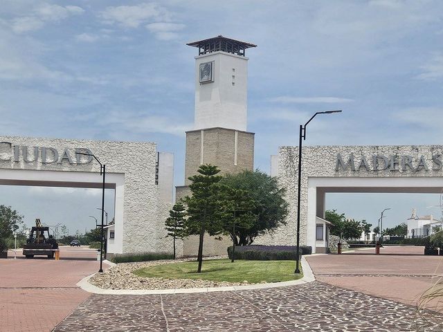place photo 17
