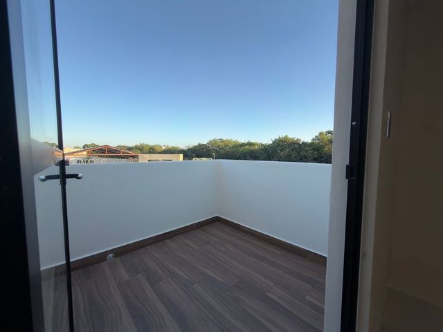 place photo 34