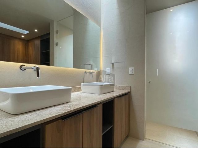 place photo 48