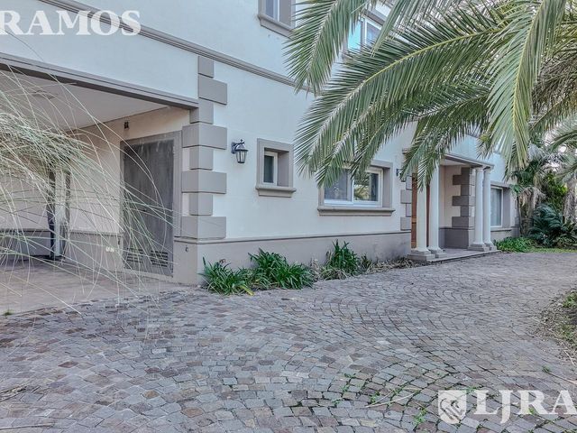 place photo 53