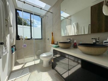 place photo 46