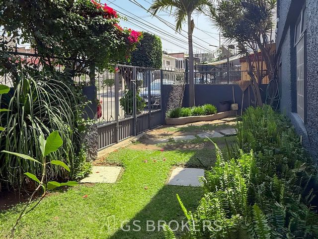 place photo 21