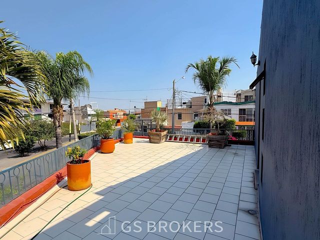 place photo 9