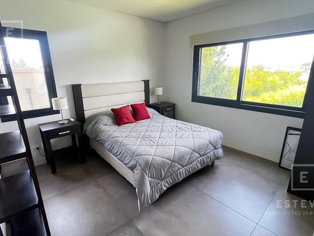 place photo 72