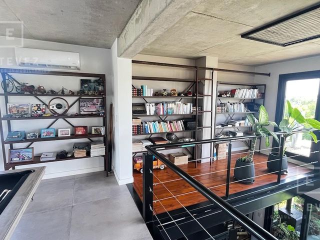 place photo 66