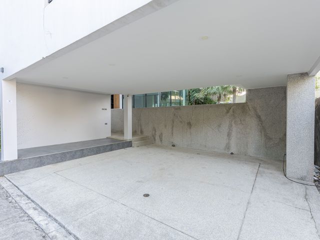 place photo 48
