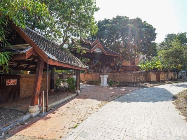 place photo 36