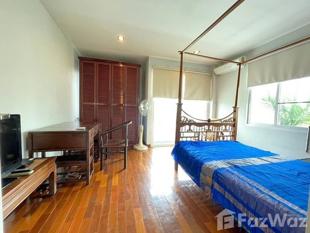 place photo 61