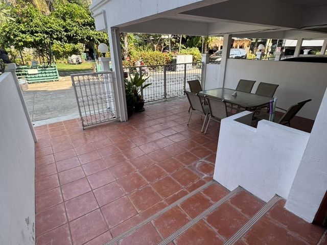 place photo 60