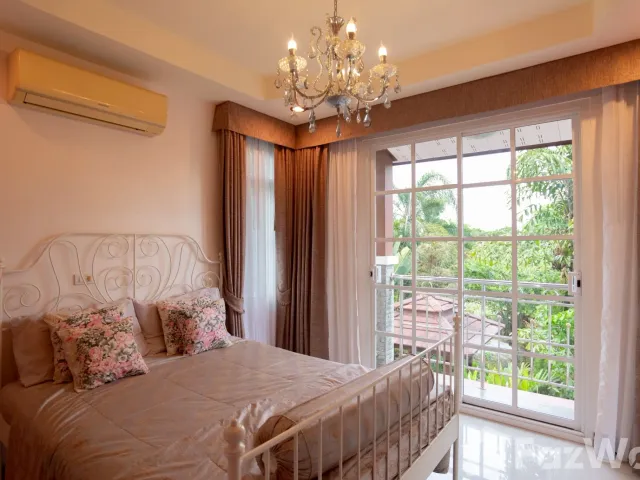 place photo 70