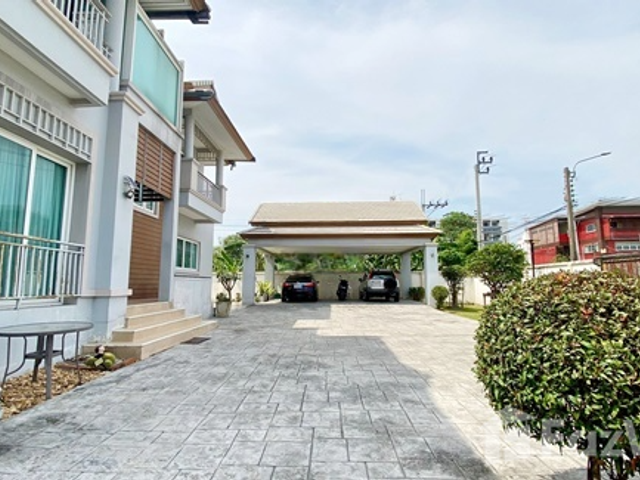place photo 26