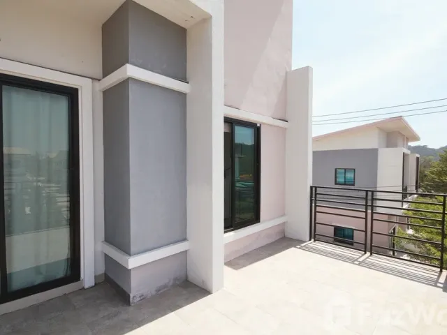place photo 34