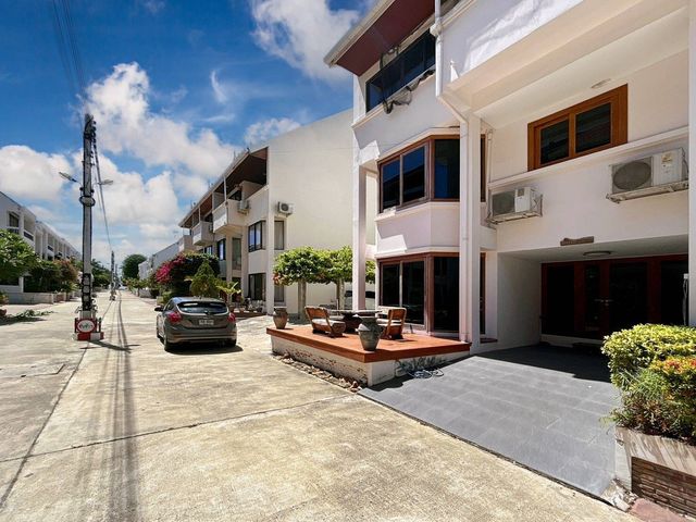 place photo 56