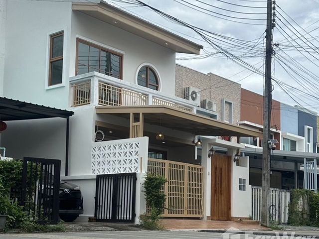 place photo 51