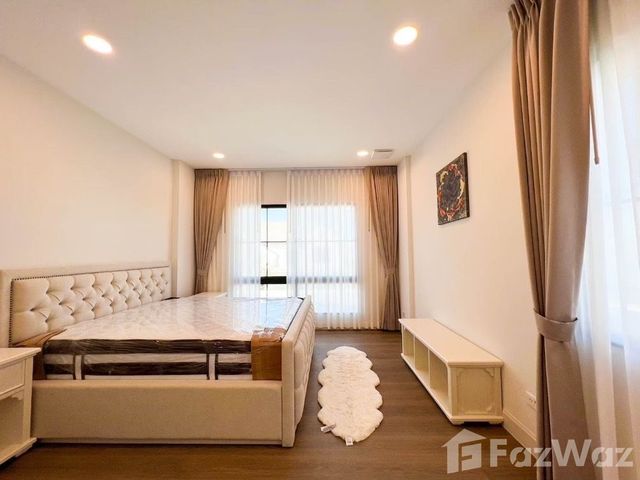 place photo 63
