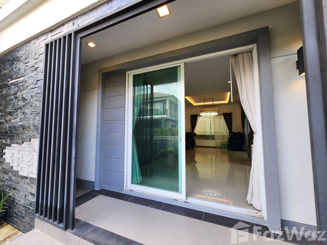 place photo 70