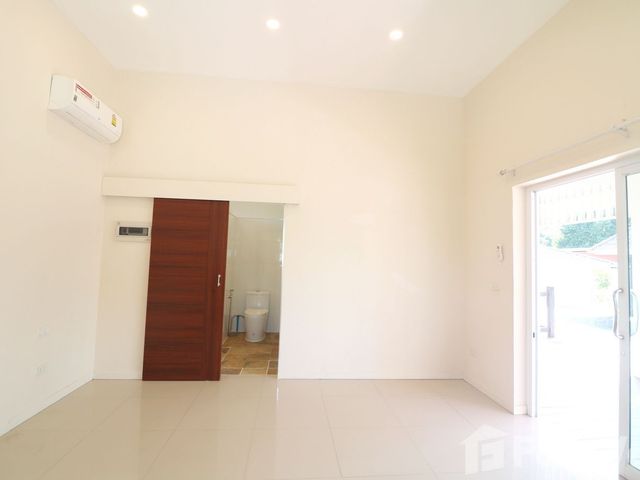 place photo 50