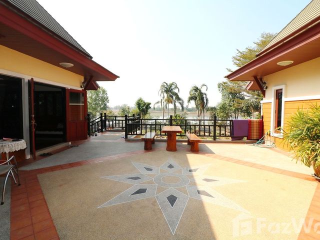 place photo 48