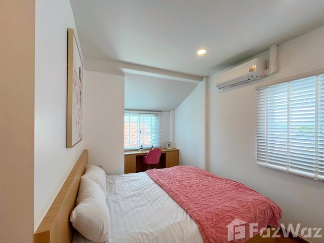 place photo 52