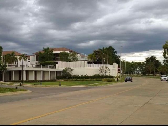 place photo 30