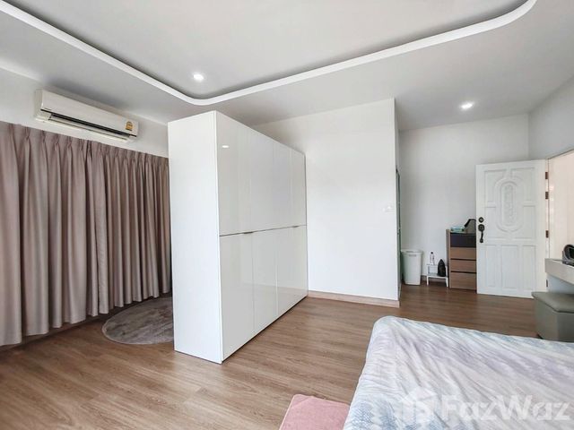 place photo 56