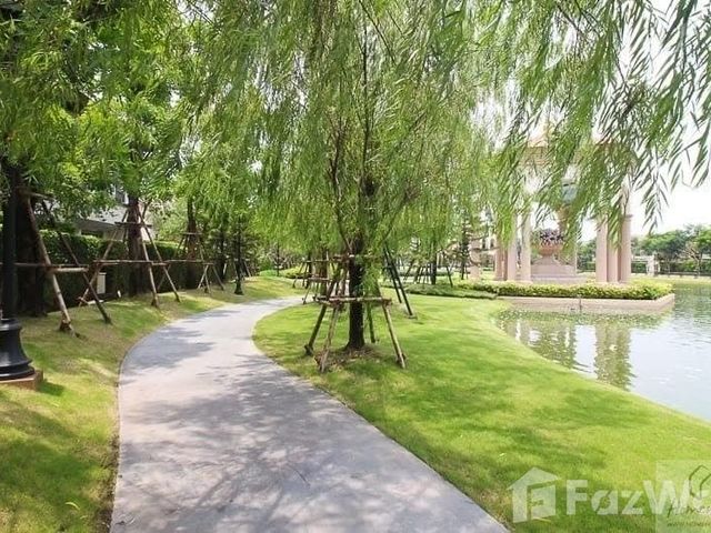 place photo 32