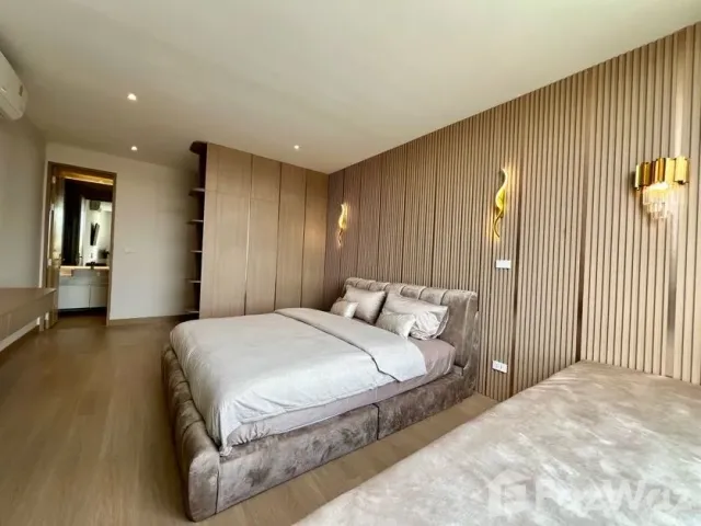 place photo 94