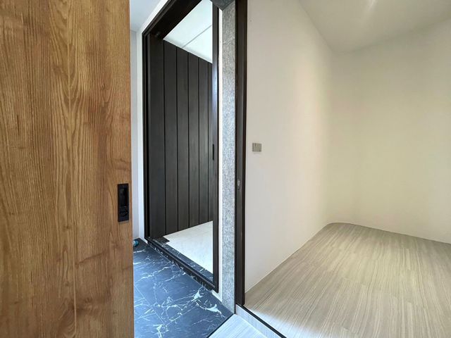 place photo 65
