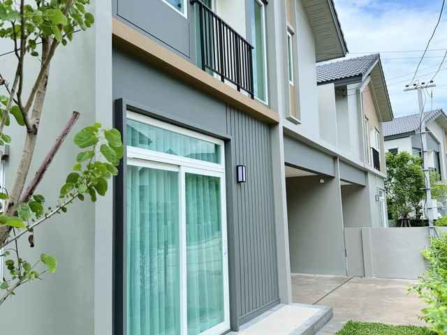 place photo 62