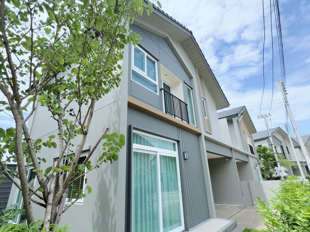 place photo 67