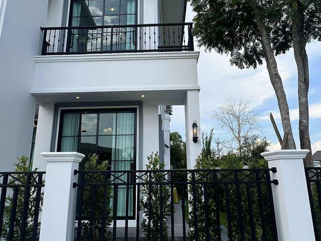 place photo 61