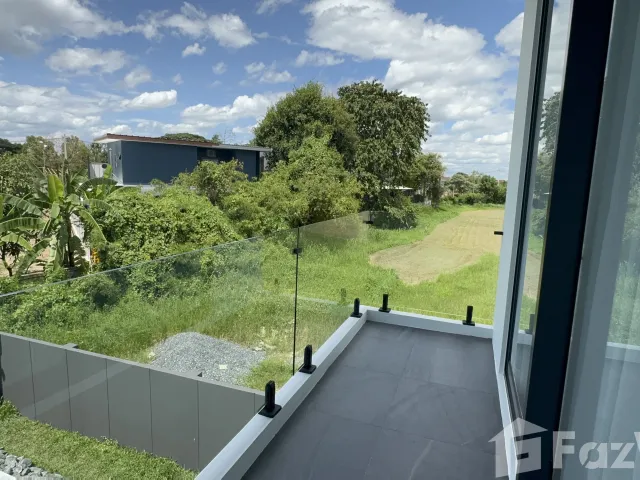 place photo 83