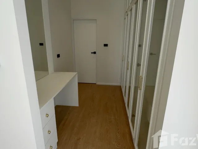 place photo 66