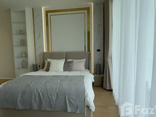 place photo 79