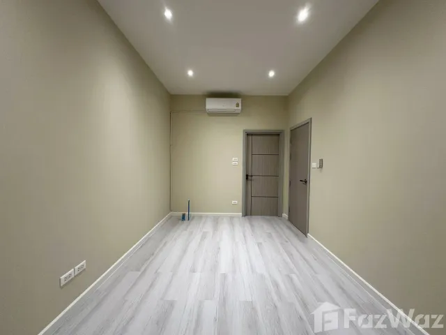 place photo 45