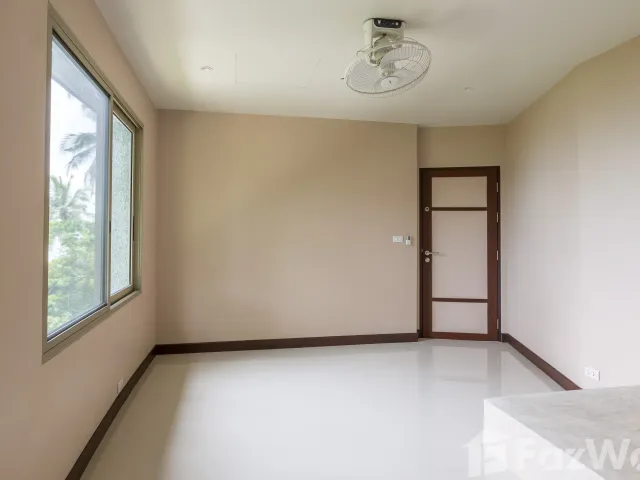 place photo 49