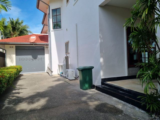 place photo 48
