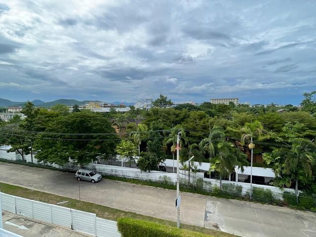 place photo 18