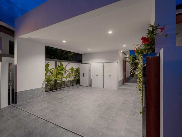 place photo 141