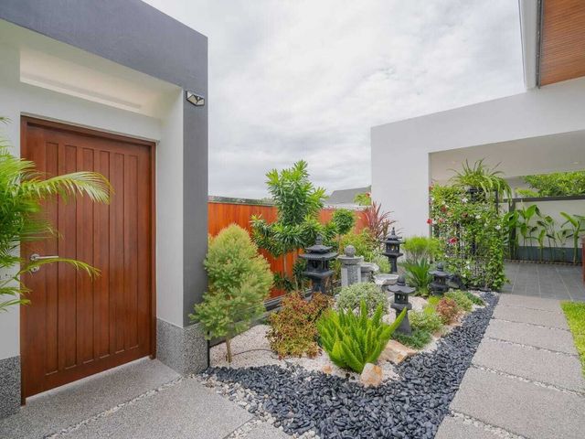 place photo 70